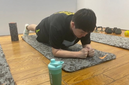 极度愤怒的卡比兽告诉你韭菜盒子的上流吃法!